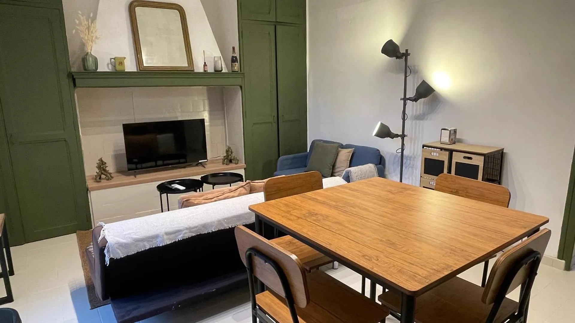 Mas De L'Isle Aparthotel Bedarrides 0*,  France