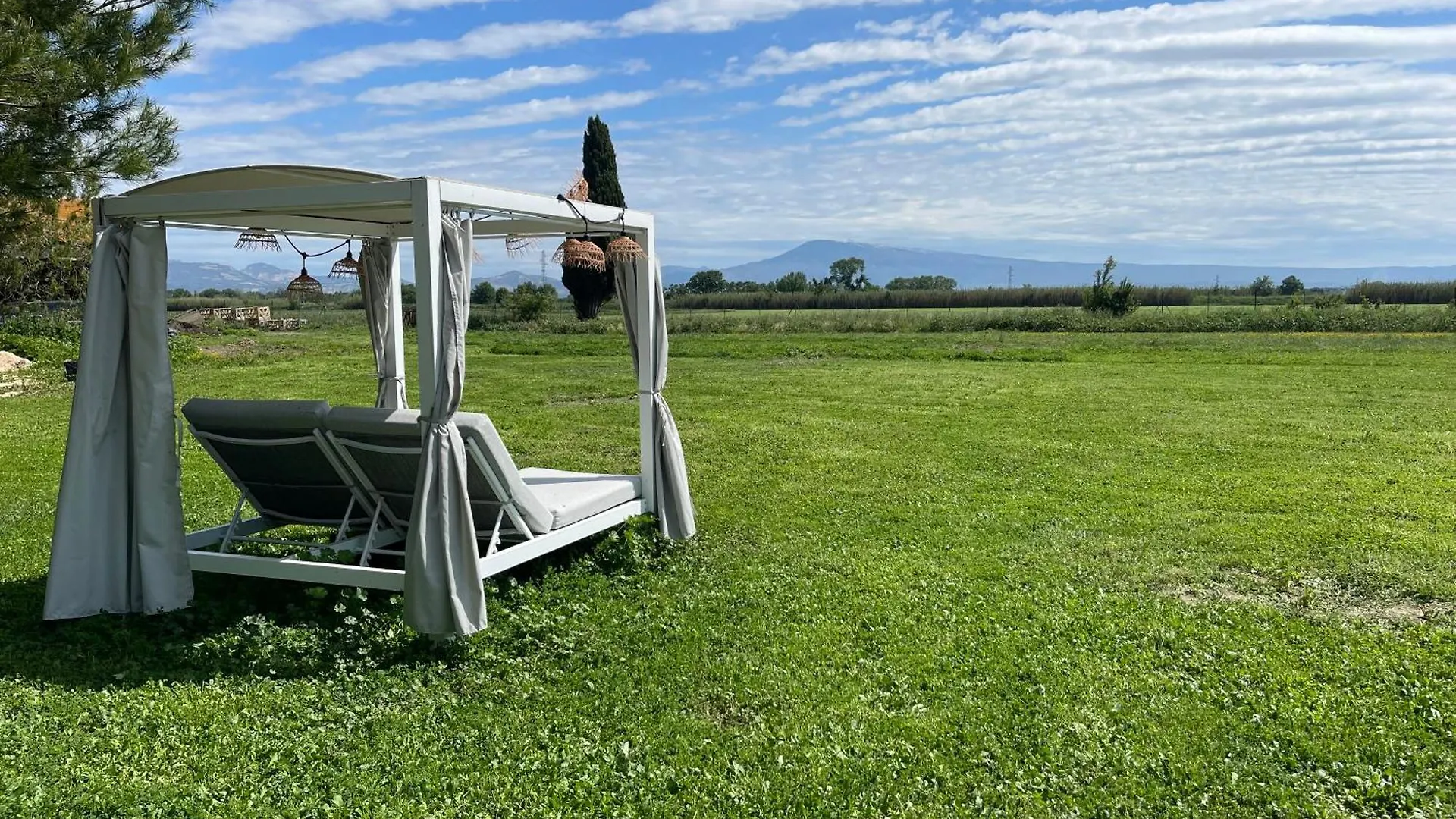 Aparthotel Mas De L'Isle à Bédarrides
