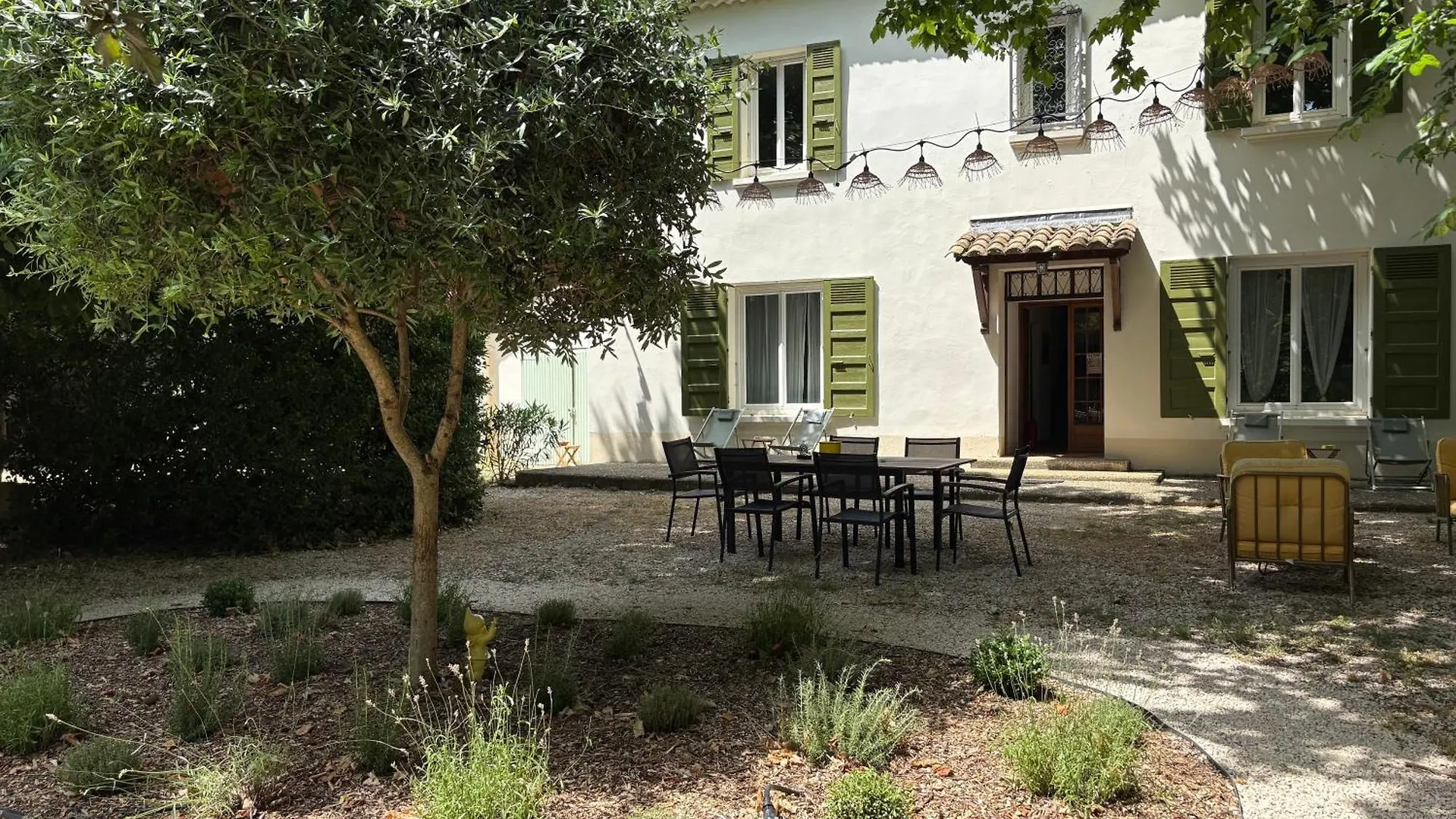 Mas De L'Isle Aparthotel Bedarrides France